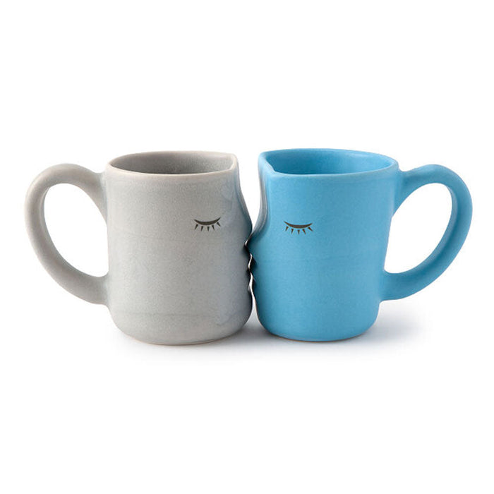 Kissing Mugs